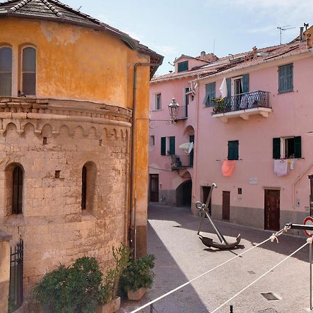 Casa Acqua Mare Parasio อิมเปรีอา ภายนอก รูปภาพ