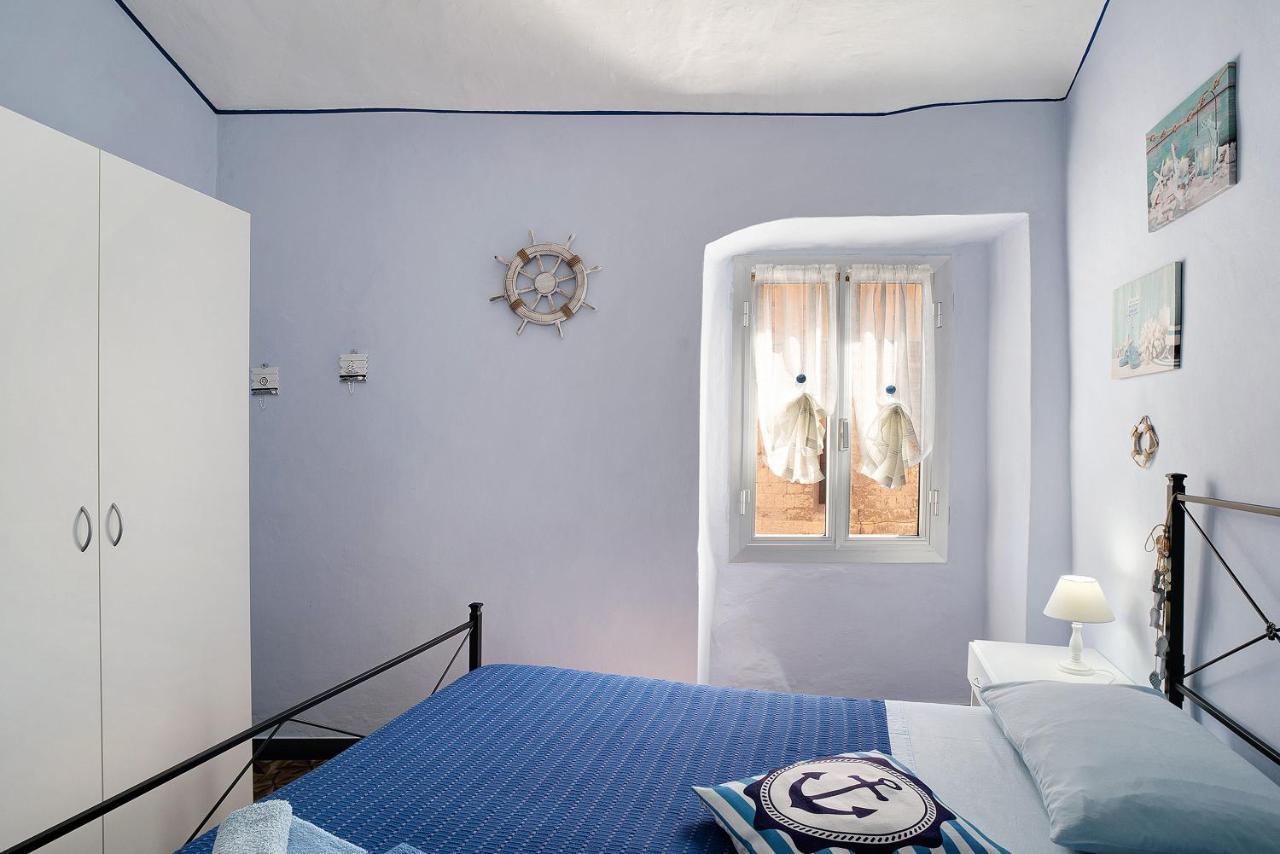 Casa Acqua Mare Parasio อิมเปรีอา ภายนอก รูปภาพ